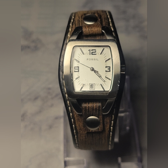 Fossil - Picture 4 of 16